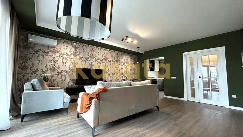 Vila Cosmopolis, complet renovata, premium, mansarda amenajata.