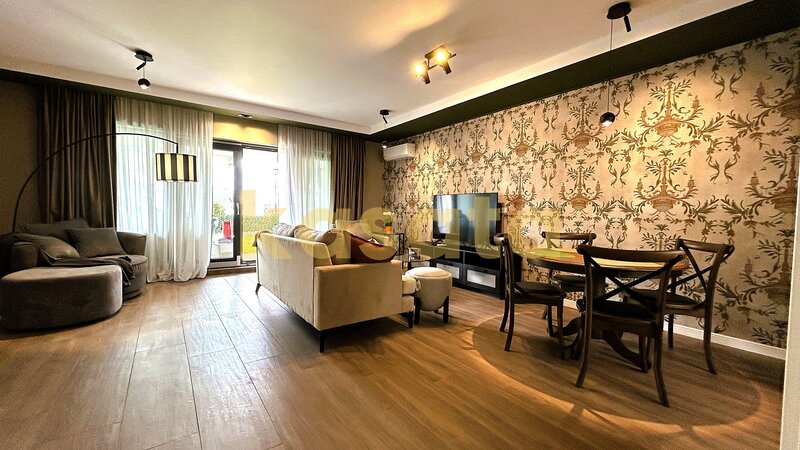 Vila Cosmopolis, complet renovata, premium, mansarda amenajata.
